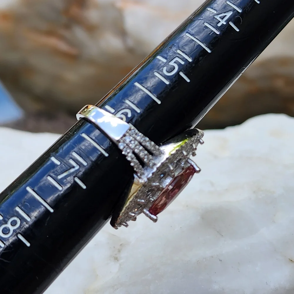 Solid Sterling 925 Silver Elegant Ring Alexandrite Stone White Topaz Crystals